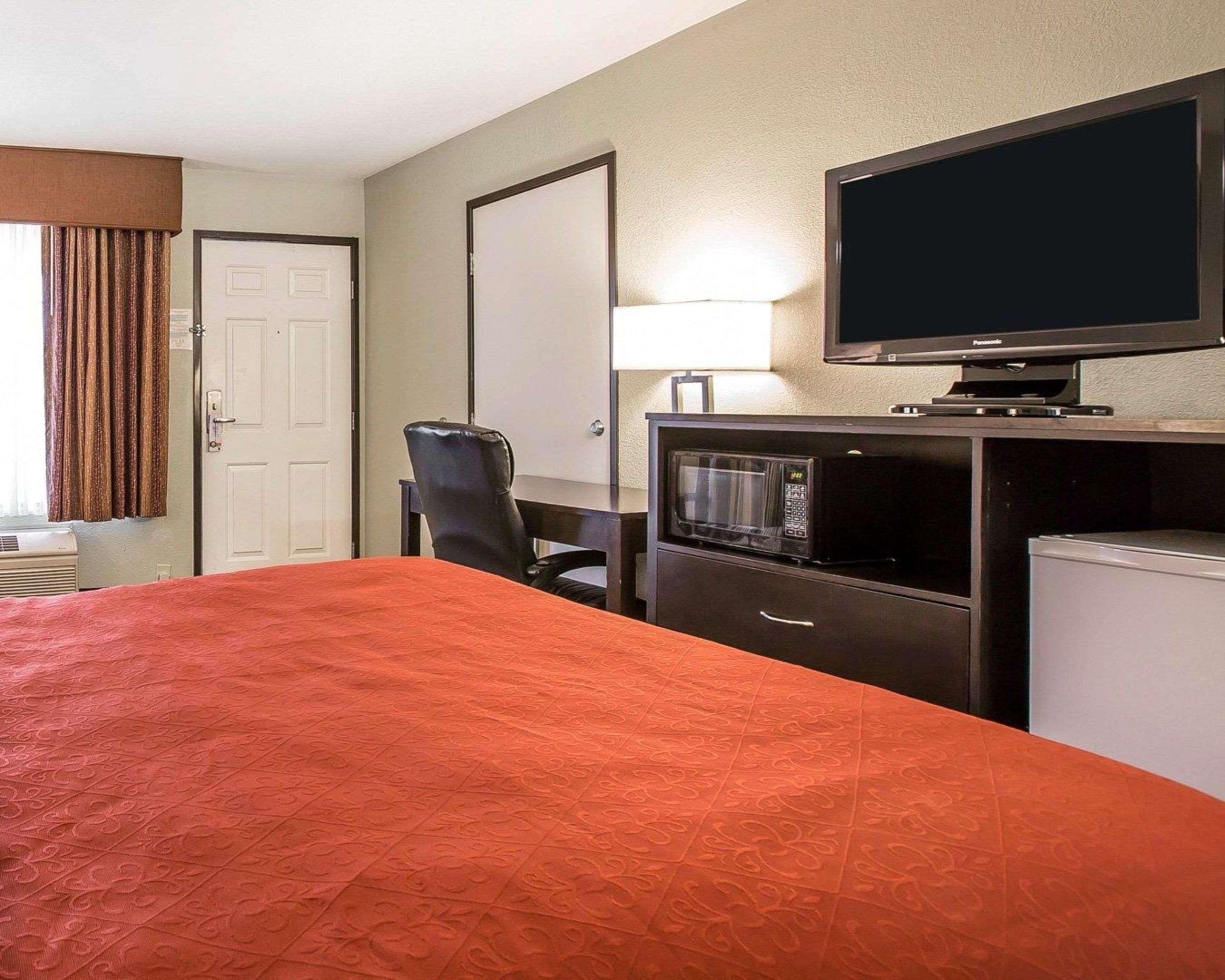 Quality Inn & Suites Woodland - Sacramento Airport Exterior photo