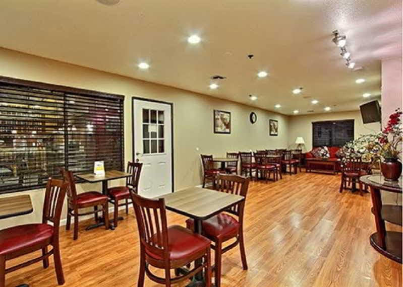 Quality Inn & Suites Woodland - Sacramento Airport Exterior photo